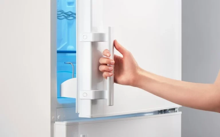 cara memperbaiki kulkas tidak dingin tapi lampu menyala