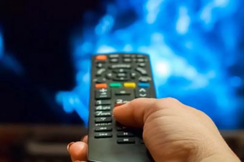 Cara Membuka TV yang Terkunci Tanpa Remote