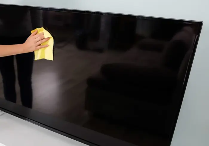 Cara Membersihkan Layar TV LED Sendiri dengan Benar